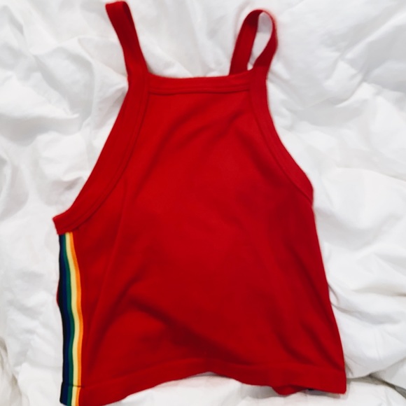 High Neck Red Tank - Picture 3 of 4